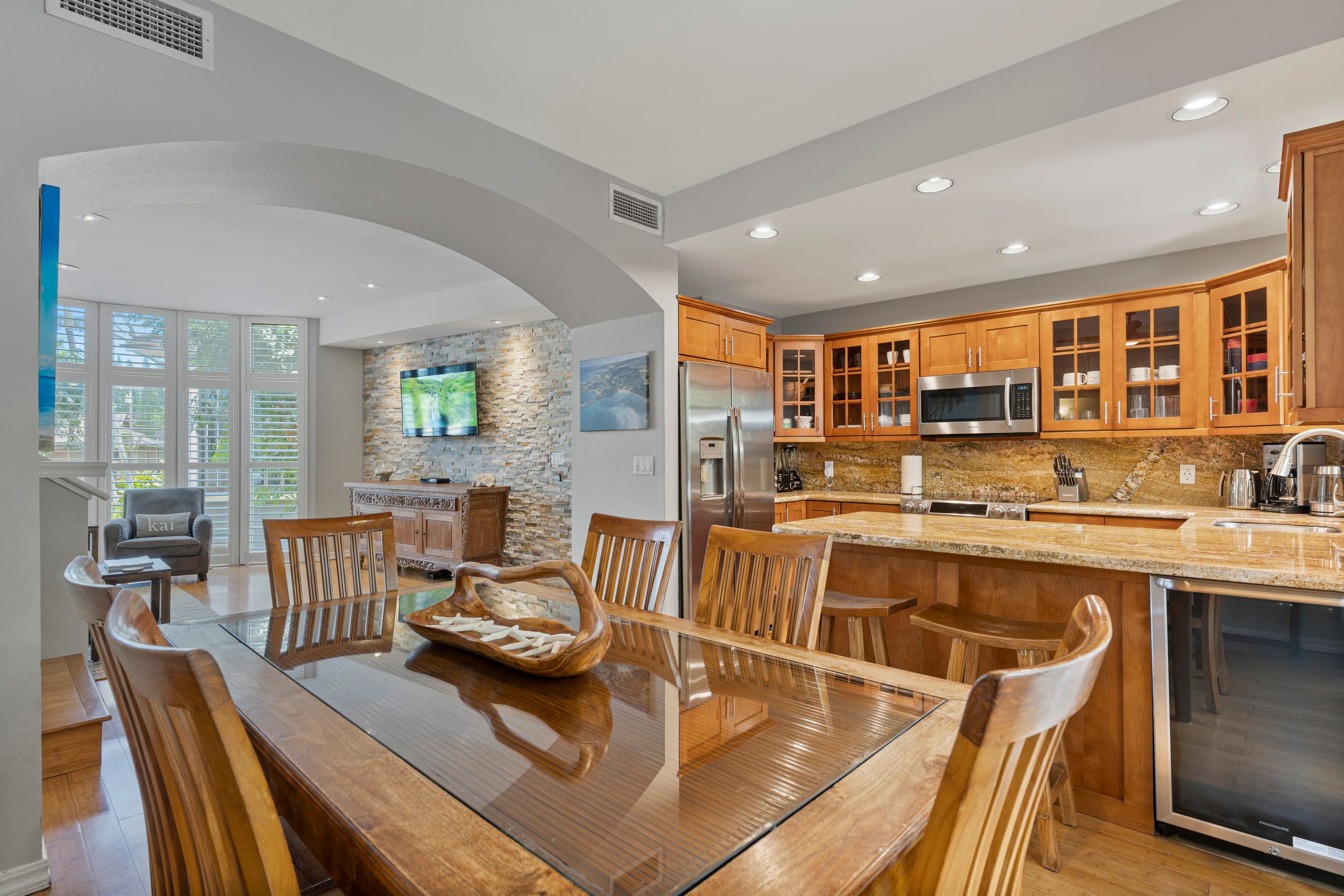 Townhouse in Lahaina · ★4.96 · 3 bedrooms · 5 beds · 2.5 private baths - Image 9