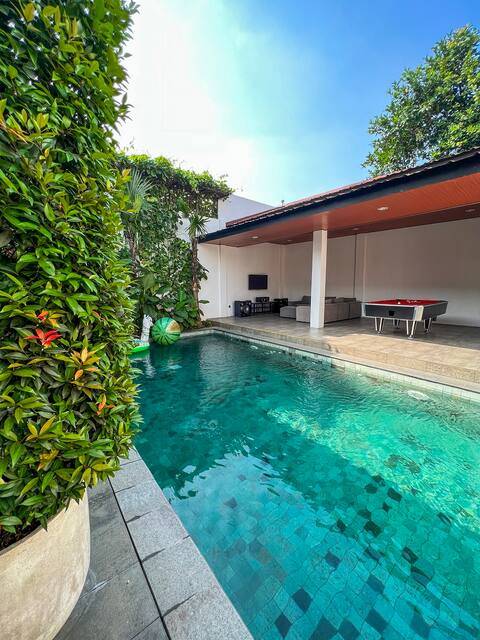 Lux Villa downtown Bandung with pool