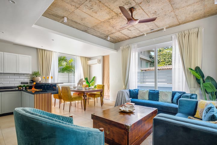 Living room image 1