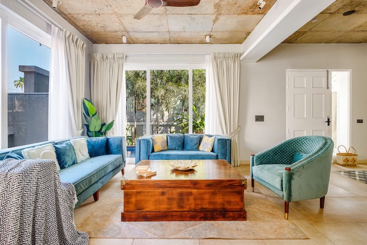 Living room image 3