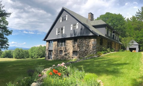 Winnipesaukee Estate w/ breakwater dock
