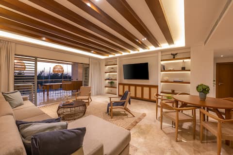 La Amada luxury condo resort-style at prime beach