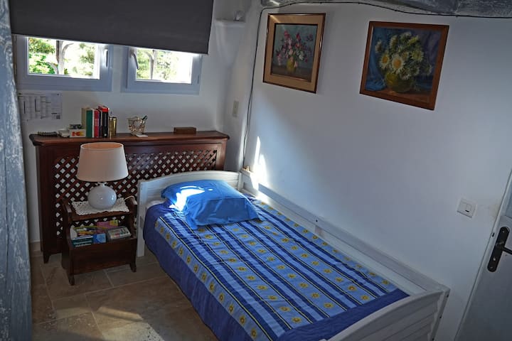 חדר שינה 1 נמוך