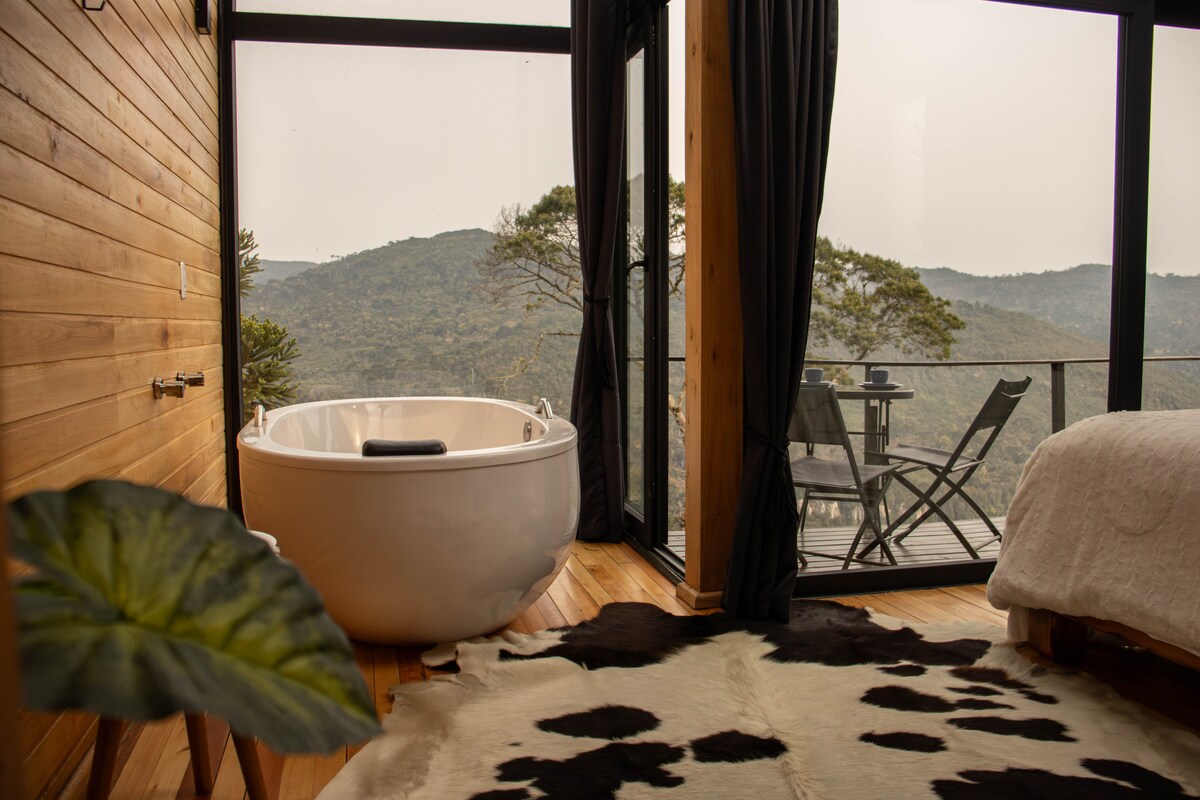 Imóvel de sucesso: Luxury chalet with exclusive view of Véu de Noiva! em Lages