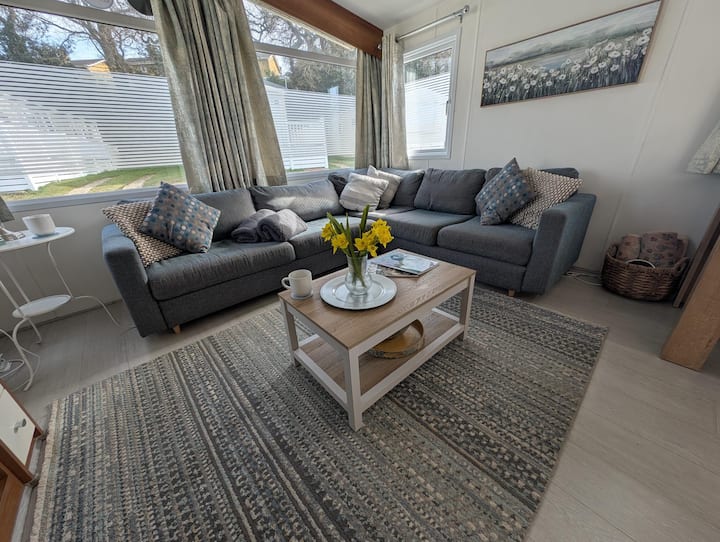 Family Beach Fun! Dog Friendly 2br Near Avon Beach - Christchurch, UK