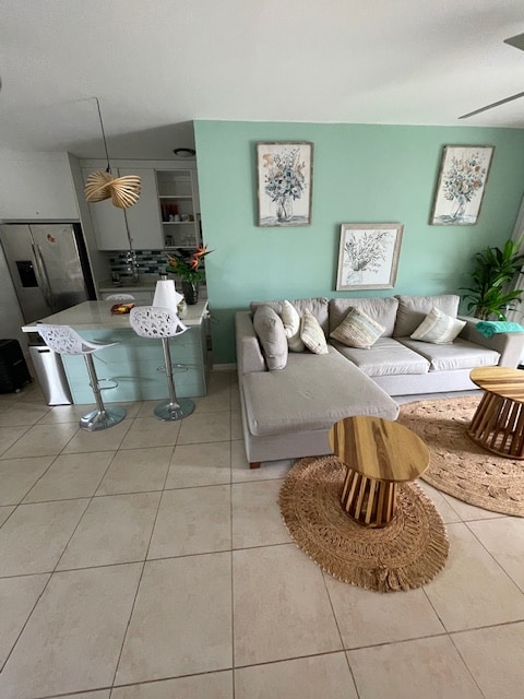 Vernieuwde luxe woonkamer en keuken