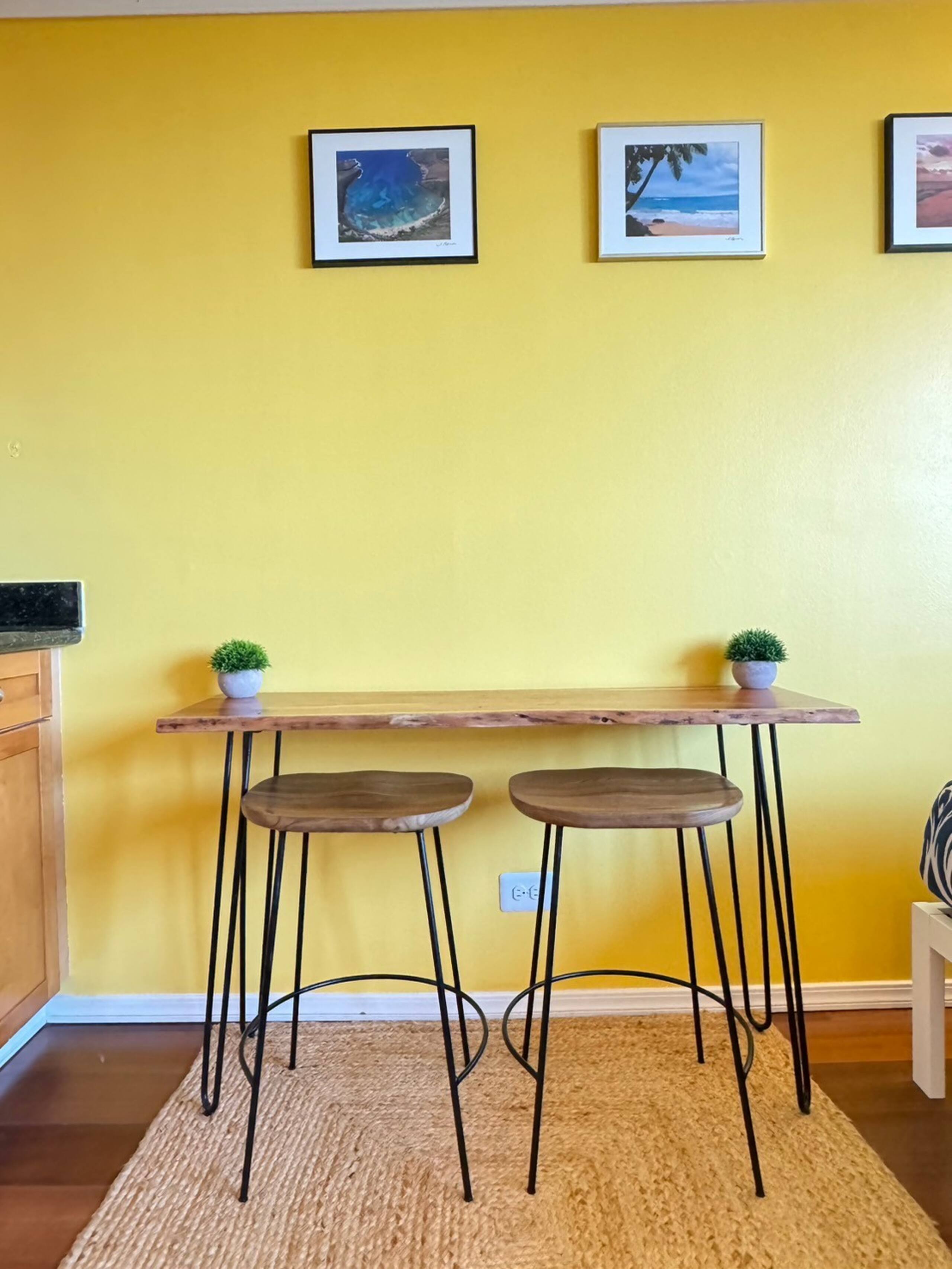 Condo in Honolulu · ★4.89 · 1 bedroom · 2 beds · 1 private bath - Image 18