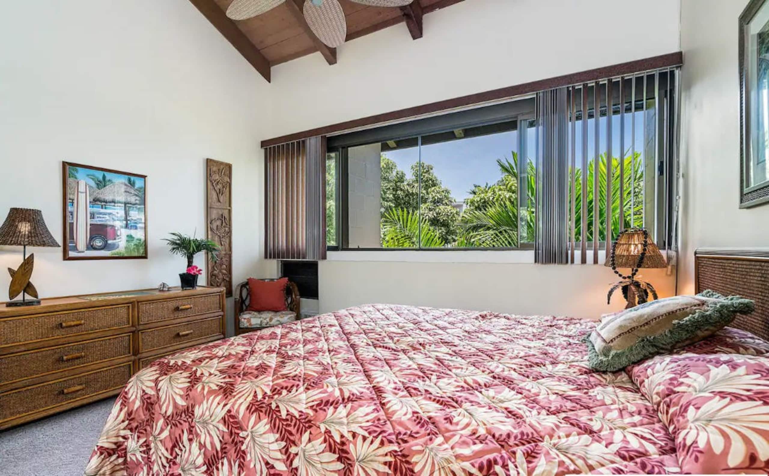 Luxury Oceanside Escape - Photo 7