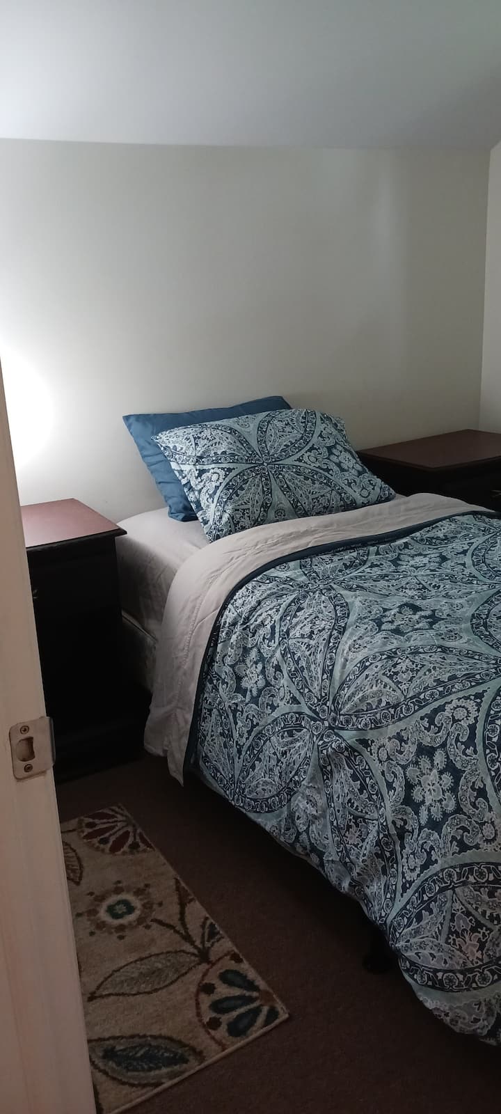 საძინებელი 1