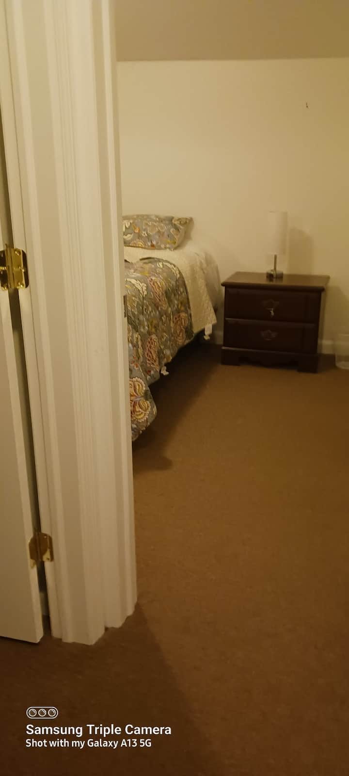 საძინებელი 2