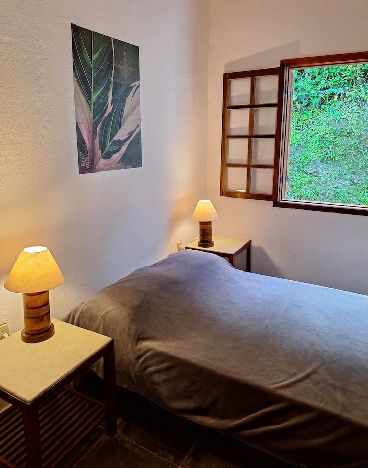 საძინებელი 1