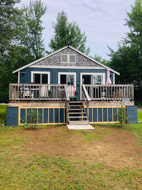Bearfoot Loj- Private Sandy Beach!