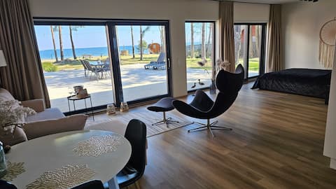 Beach House with Hot Tub & Sauna