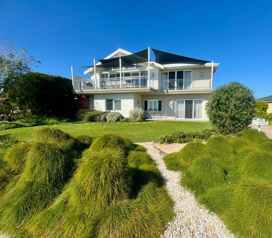 Geographe Sails – Beachfront