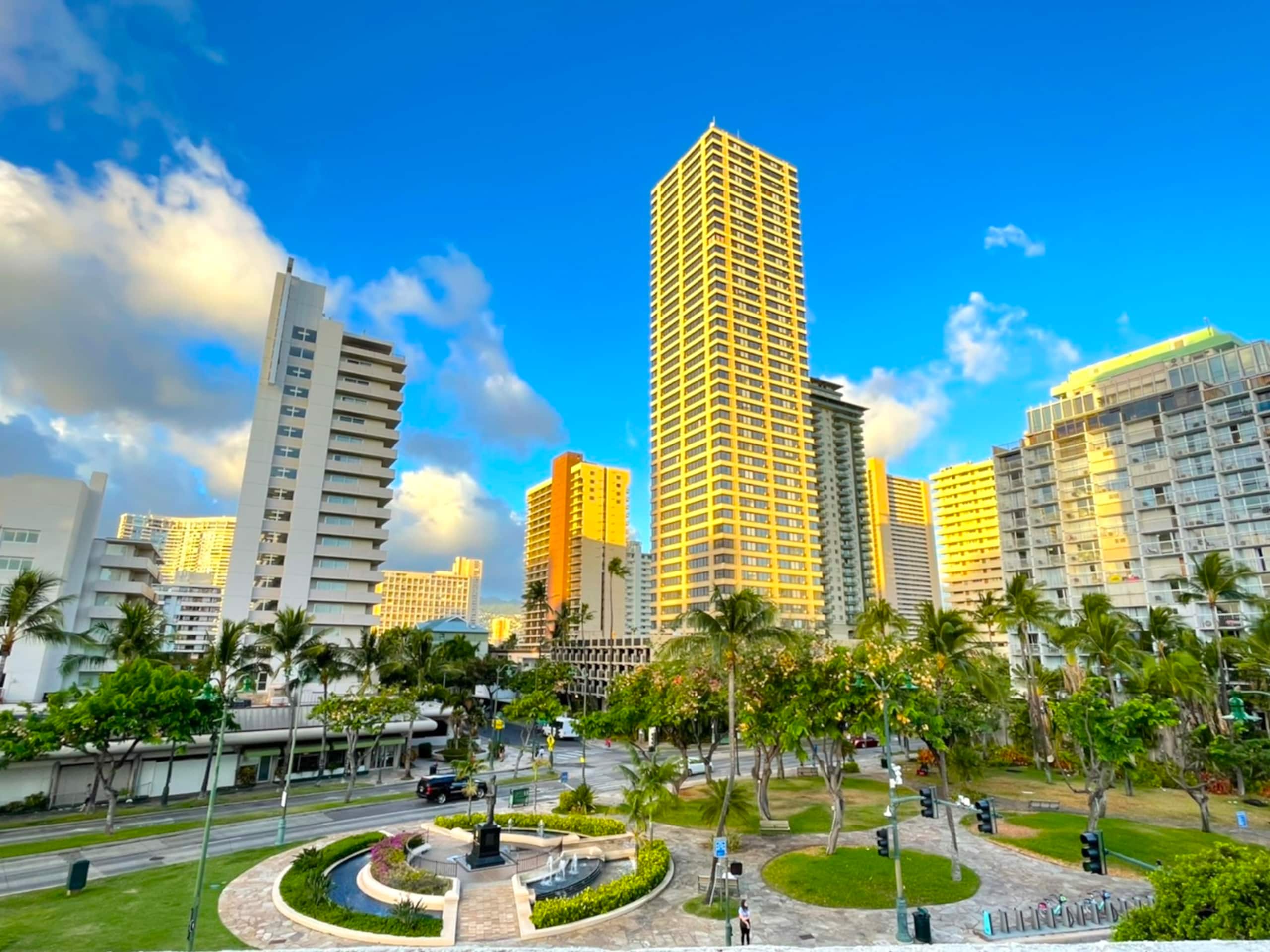 Condo in Honolulu · ★4.67 · Studio · 2 beds · 1 bath - Image 9