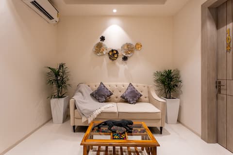 Luxury 2 BHK Flat Sector 57 Near Artemis Hospital