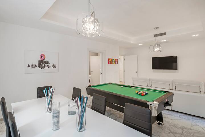 EasyStayRome | 10 Pax | 3 Baths | 1 Min from Metro gallery image 4