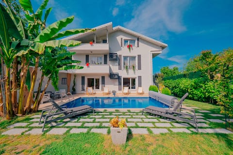 Villa ATLAS, 16 People, Heated Pool, Detached