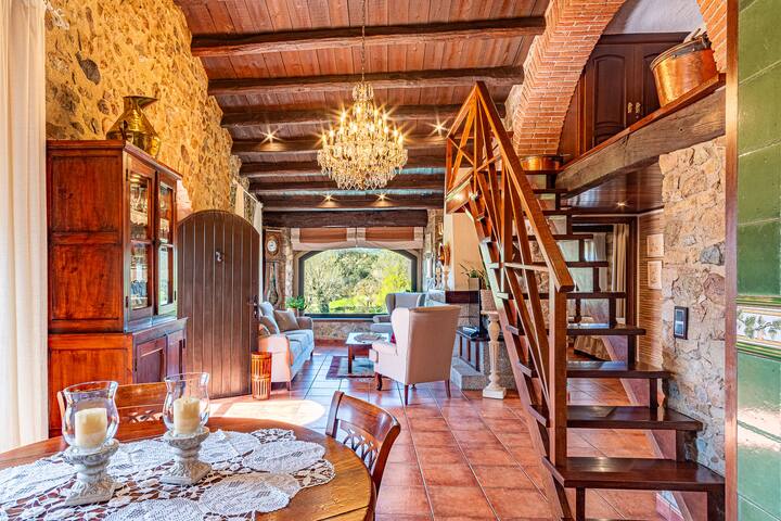 Cal Bisbe, Charming Rural Holiday House gallery image 3