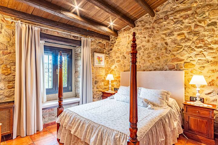 Cal Bisbe, Charming Rural Holiday House gallery image 5