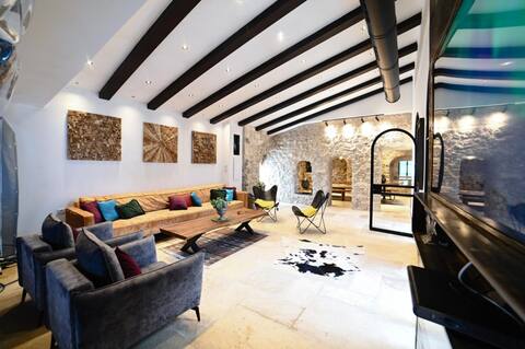 House ofConfita - Perfect Old Town Villa with Private Pool