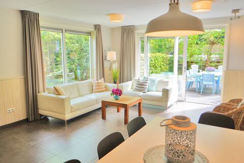 Top Airbnb: Space and tranquility in this beautiful villa near the sea in Sint Maartenszee