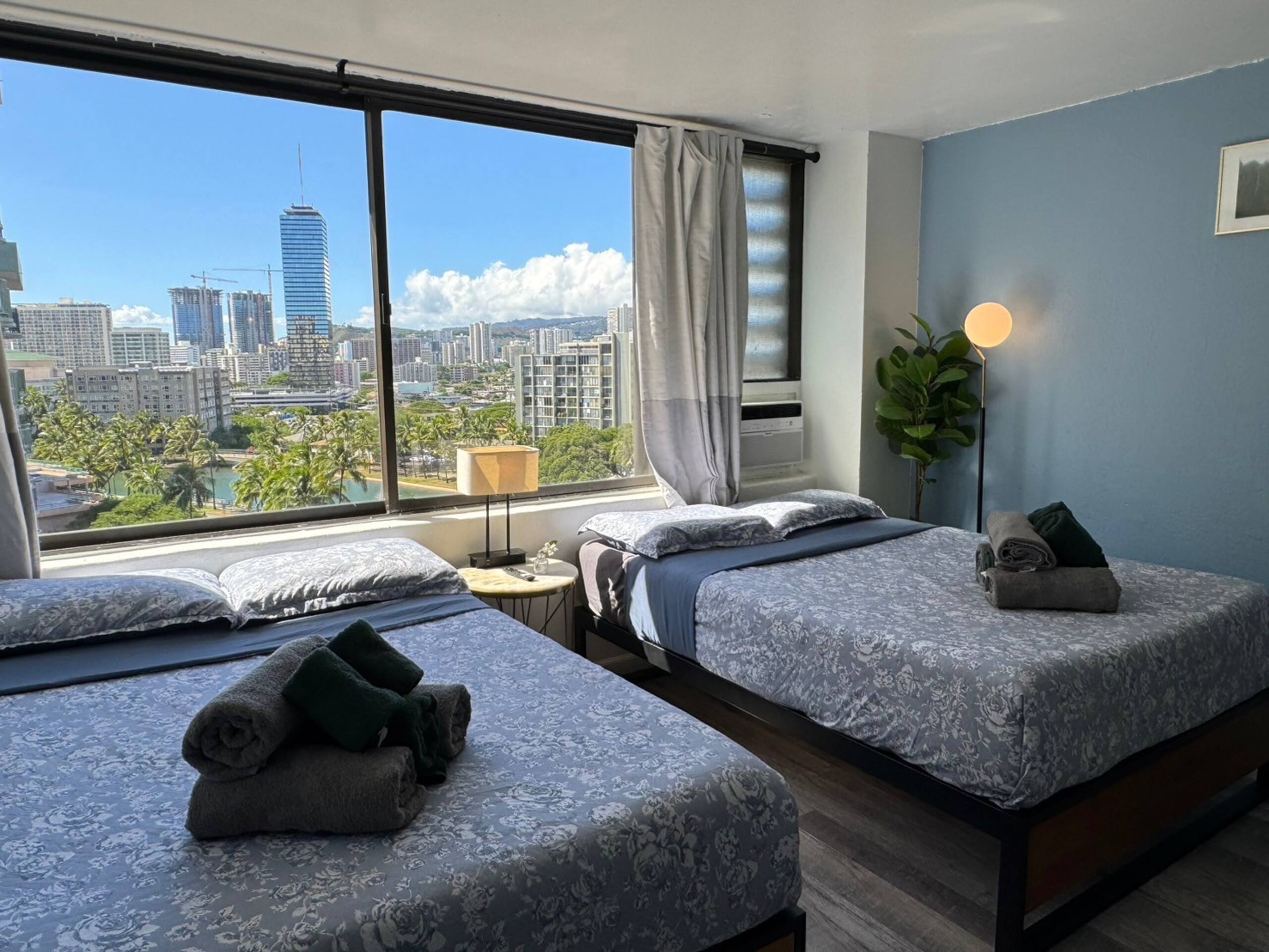 Condo in Honolulu · ★4.65 · Studio · 2 beds · 1 shared bath - Image 16