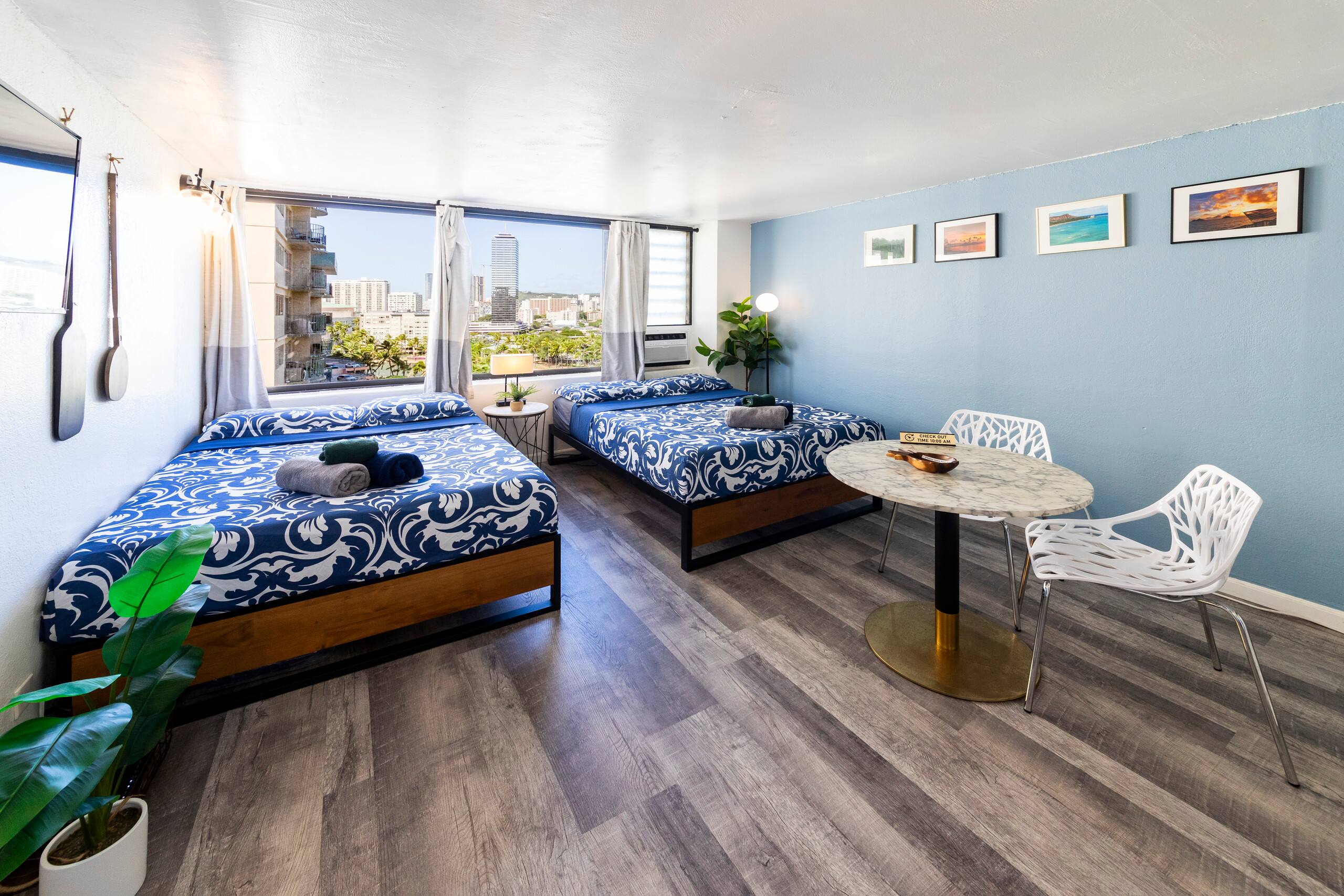 Condo in Honolulu · ★4.65 · Studio · 2 beds · 1 shared bath - Image 1