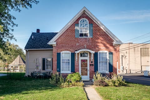 Landmark, Accessible Home in Historic Downtown