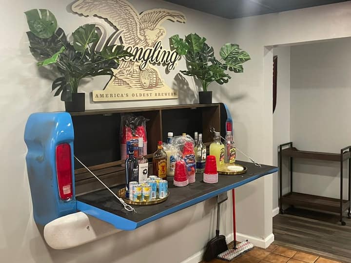 Theater & Treehouse Arcade at Rock Spring Resort - Serviced