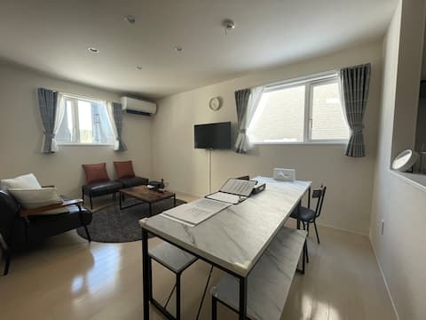House, entire place, 3 bedrooms, convenience store/supermarket within 5 minutes on foot
