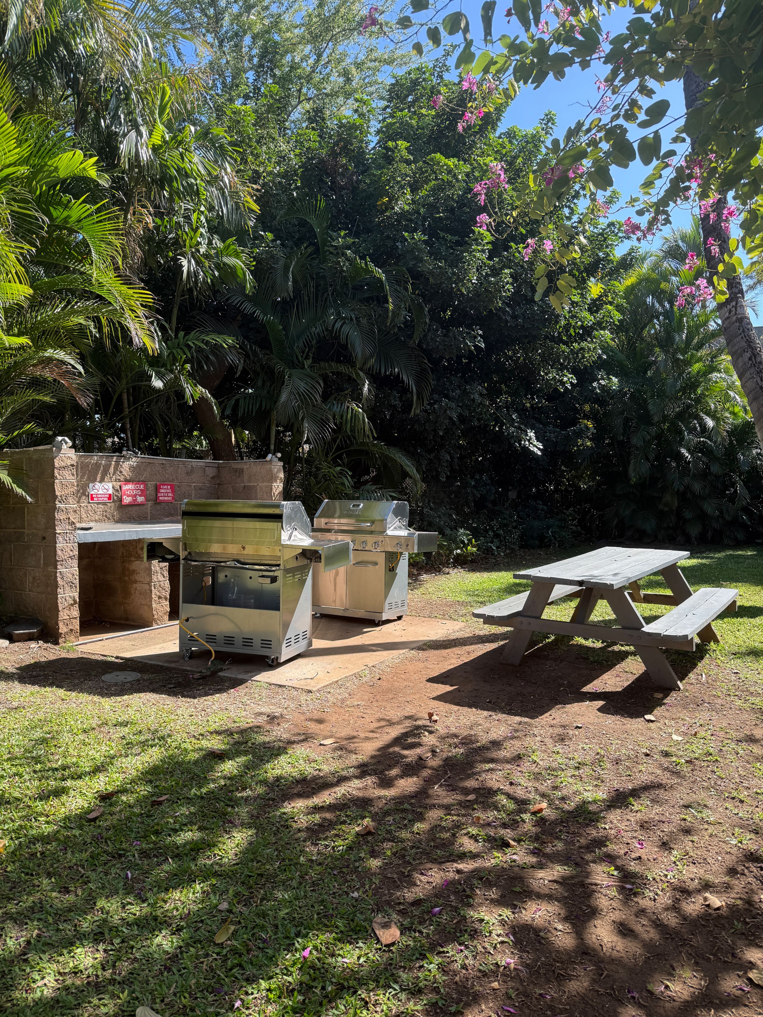 Newly Remodeled Near the Beach - Image 25