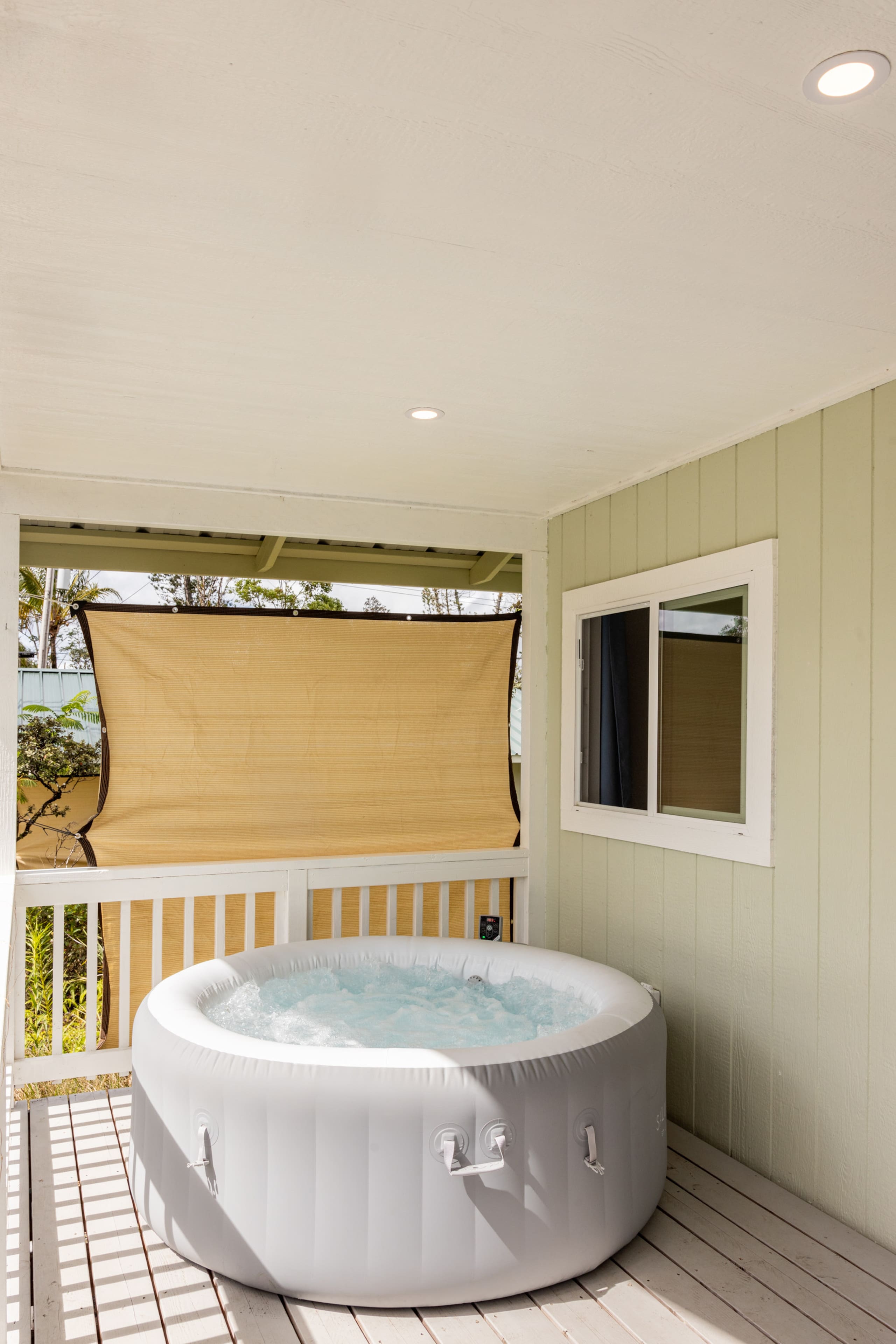 Home in Keaau · ★4.95 · 1 bedroom · 1 bed · 1 shared bath - Image 18