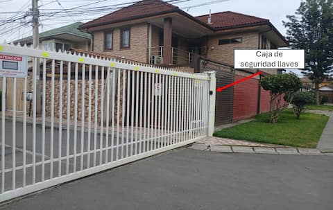 Gio's house, Free Parking, Santiago