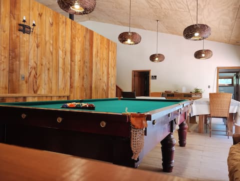 Successful Airbnb property: A mountain retreat between volcanoes, forest and river in Curacautín