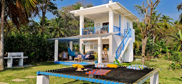 Beach House with AC Surrounded by Nature