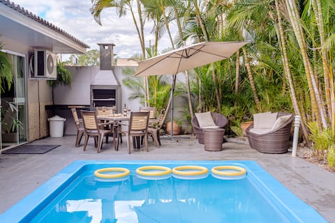 Large house with pool in downtown Foz + WIFI + Ar