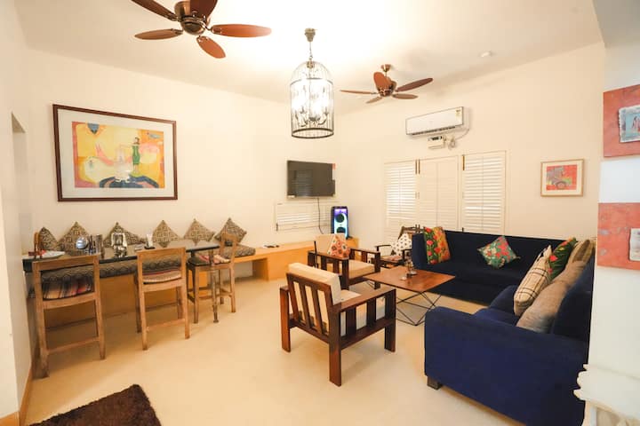 Living room image 10