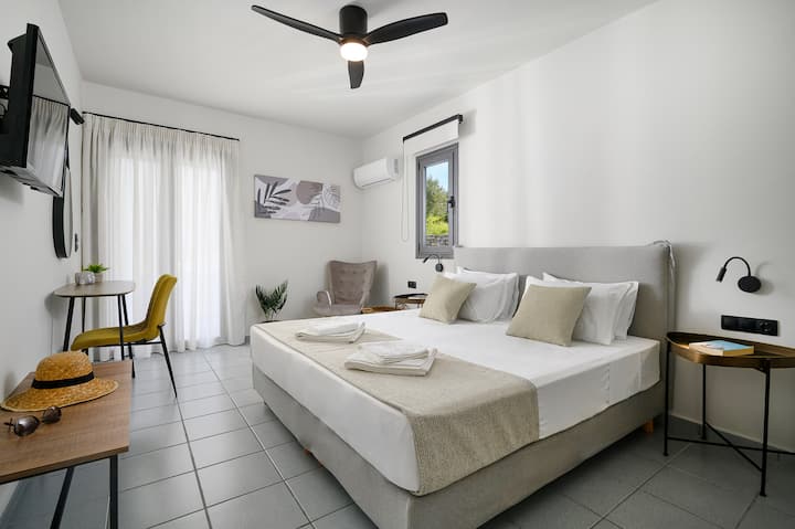 راحة غرفة النوم وتفاصيلها 