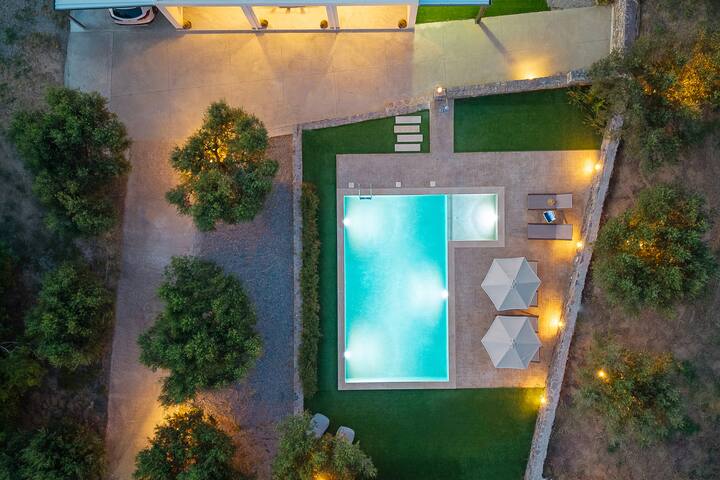 “Drosia Villa” Private Nature Getaway! gallery image 4