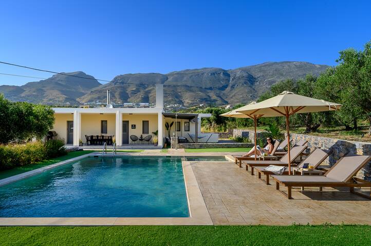 “Drosia Villa” Private Nature Getaway! gallery image 3