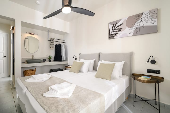 غرفة نوم سرير مزدوج مريح وتصميم