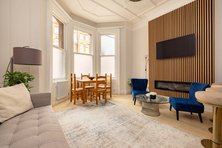 London Lovers – Newly Refurbished 2 BR in Chelsea gallery image 3