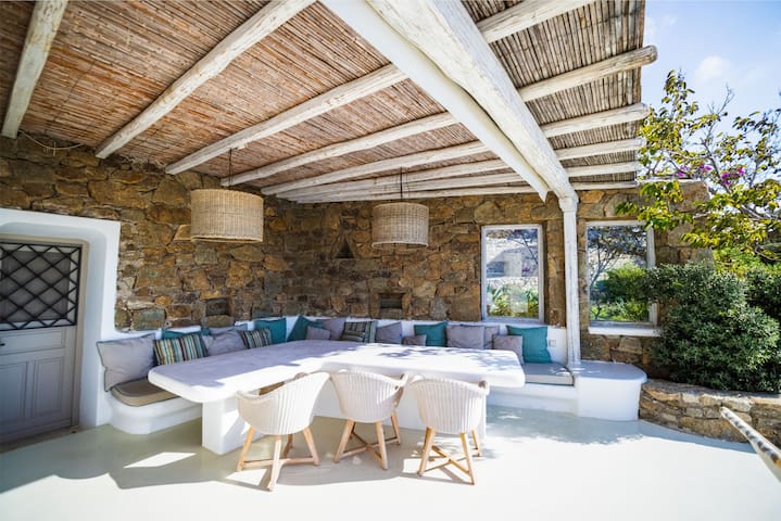 Ilia Villa- White Rock Suites & Villas gallery image 4