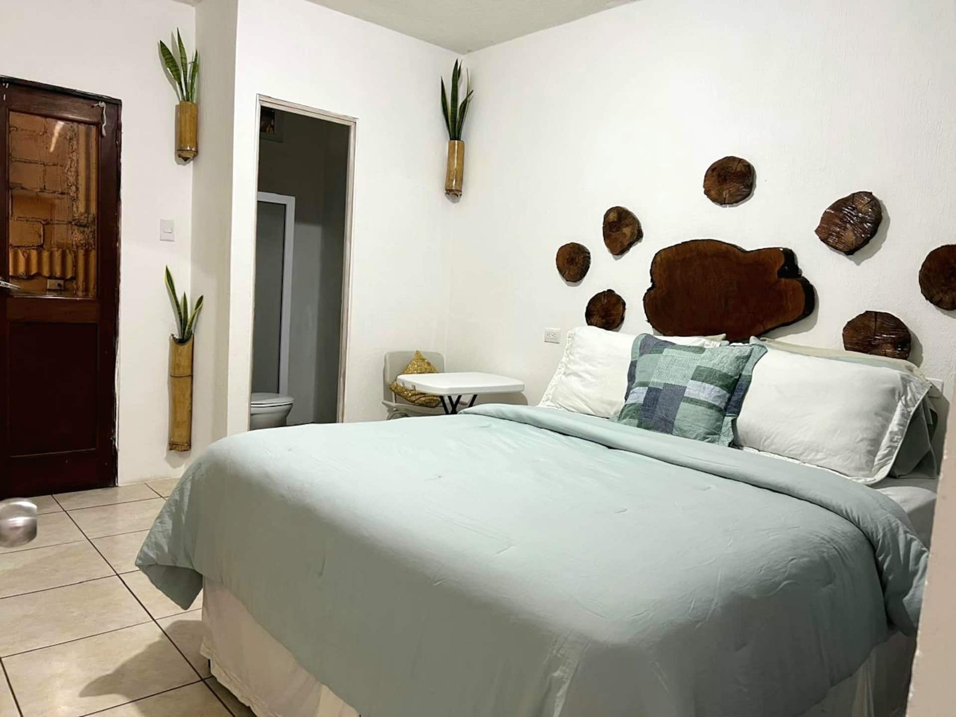 COMFY furnished private apartment.Netflix/internet — photo 2