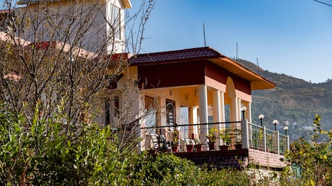 Ghughuti Basuti Homestay - Spacious Cottage