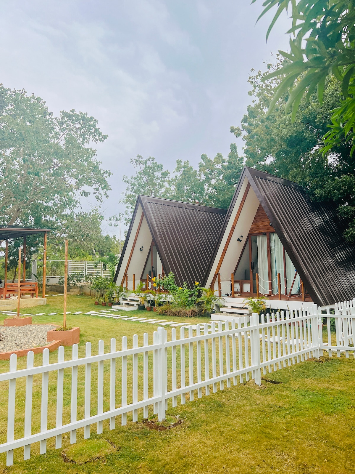 Balay Santa Fe, Bantayan Exclusive A Cabins for Rent in Santa Fe