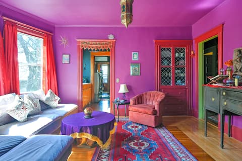 The Creaky Cauldron-Wizards and Witches Welcome!