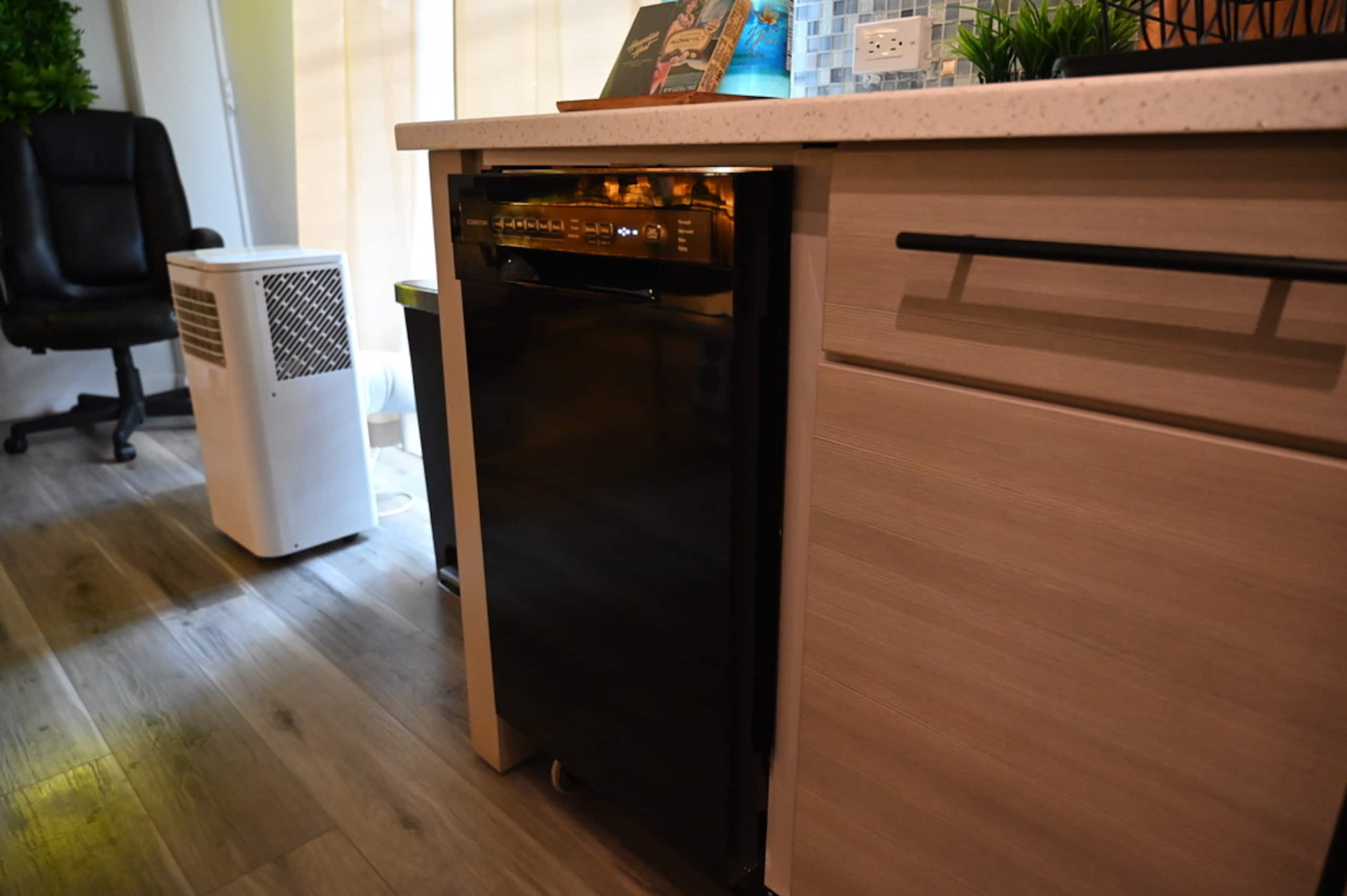 Condo in Honolulu · ★5.0 · 1 bedroom · 1 bed · 1 private bath - Image 13