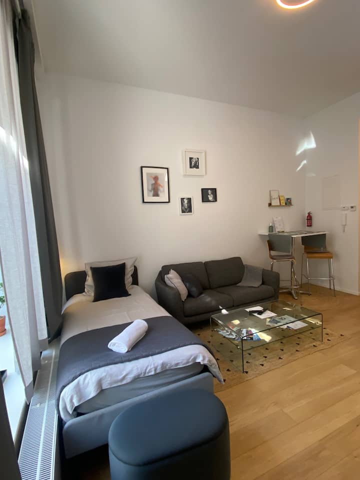 Cozy App In The Heart Of Brussels Near Grand Place - Bruxelas